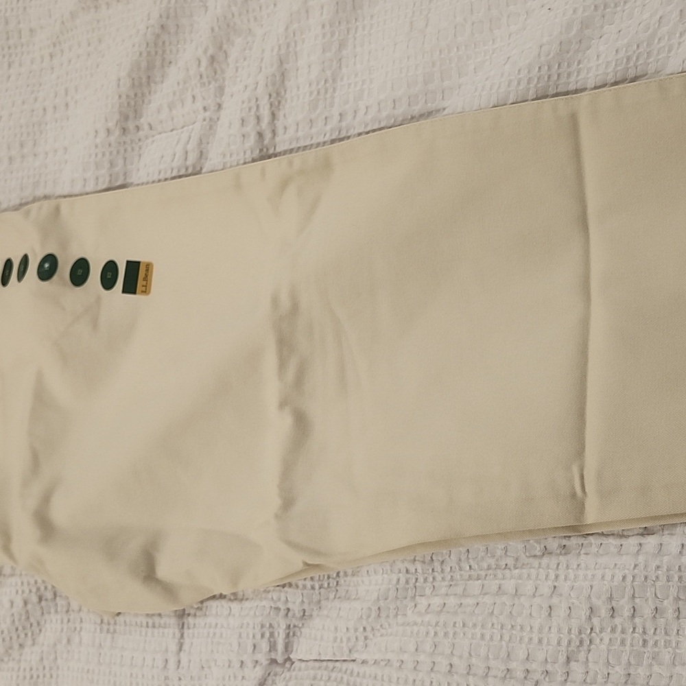 LL BEAN CHINO PANTS